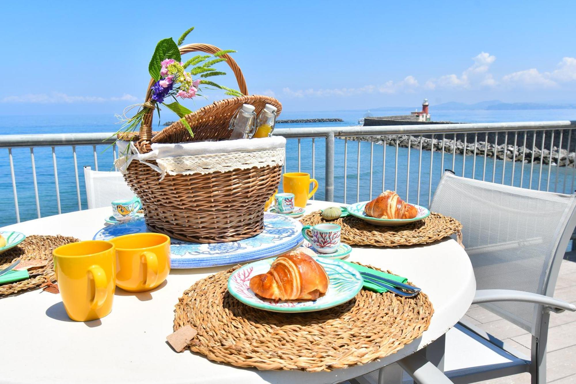 B&B Villa Lentisco Ischia Bagian luar foto